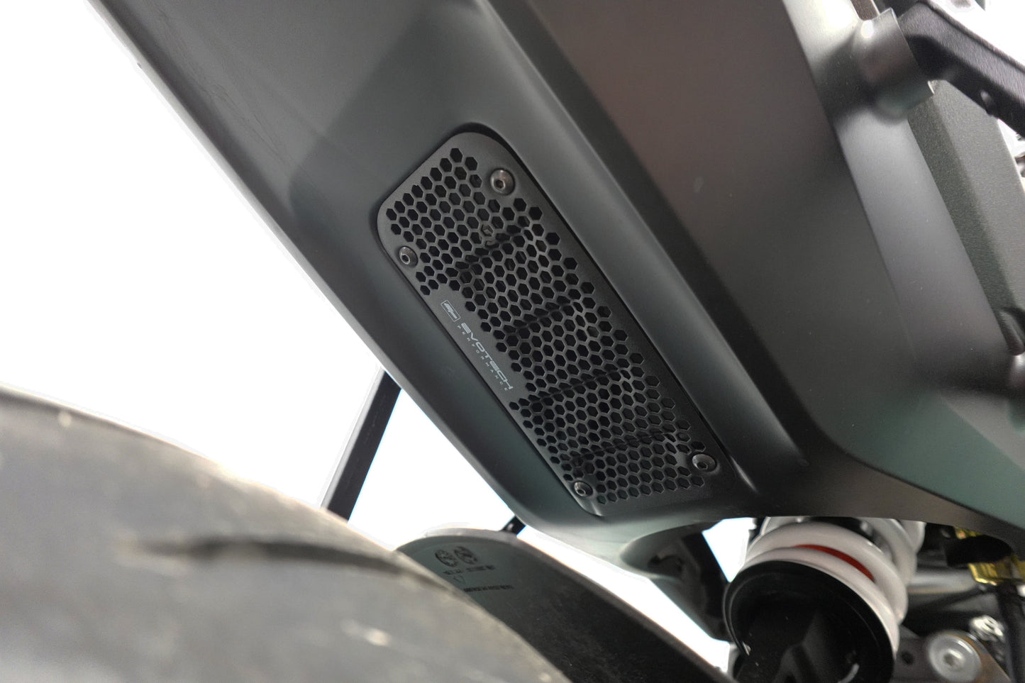 Spanningsregelaar Beschermer Evotech - KTM 990 Duke R (2026+)