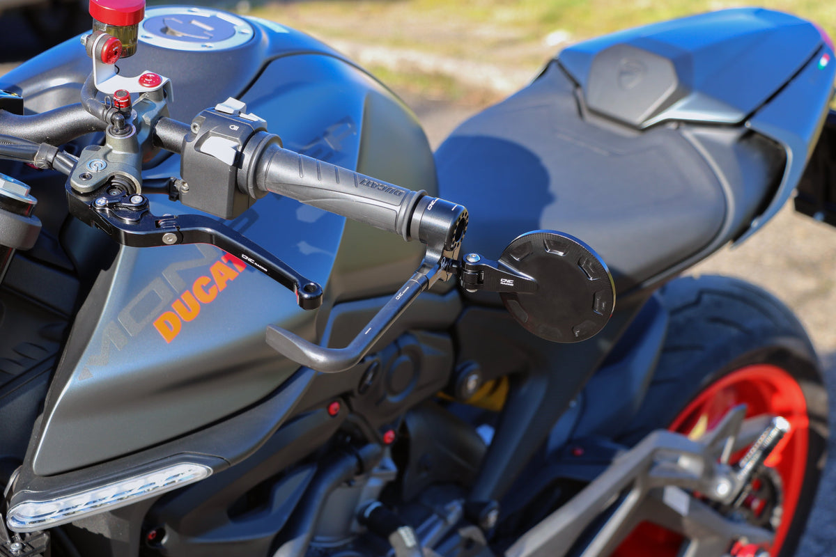 Voordeelpakket bar-end spiegels en hendelbeschermers - Pramac Racing Limited Edition Ducati Panigale 1199 (2012-2015) linker spiegel en hevelbeschermer gemonteerd