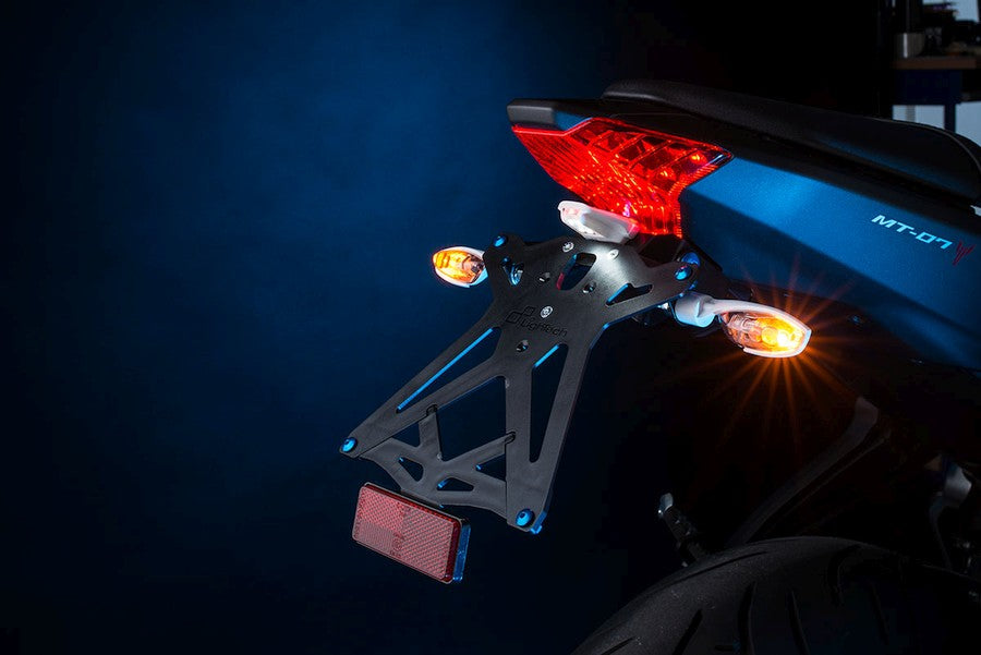 Le support de plaque d'immatriculation «Race» Lightch Kit Innovation rencontre l'élégance-yamaha MT-07 2013-2023