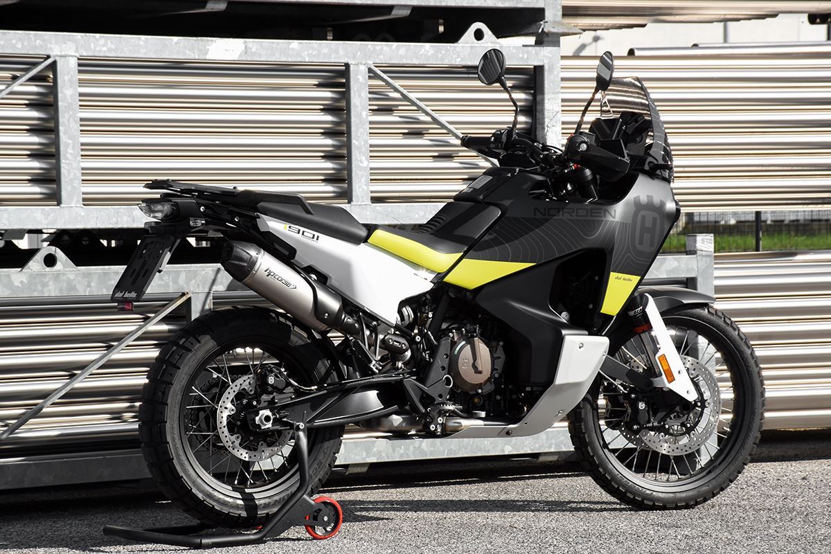 HP Corse échappement SP-1 Carbon court Husqvarna Norden 901 2022-2024