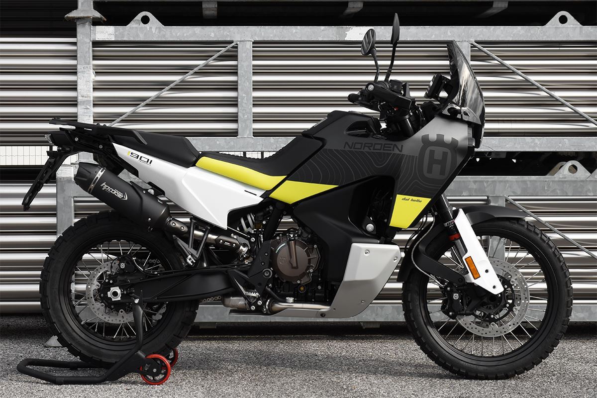 HP Corse échappement SP-1 Carbon court Husqvarna Norden 901 2022-2024