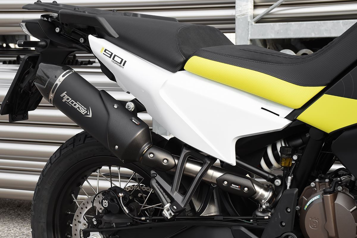 HP Corse échappement SP-1 Carbon court Husqvarna Norden 901 2022-2024