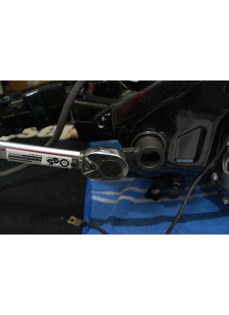Honda Special Tool voor (de)montage van de cardan achterbrug Honda NTV650 07908-ME90000