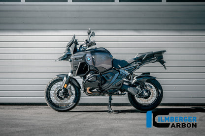 Cache triangulaire du cadre, partie avant gauche, en carbone mat BMW R1300GS Adventure Option 719 Karakorum (2024+)