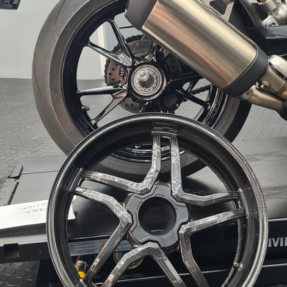 BST Star TEK achtervelg carbon 6,0 x 17" M1000RR (2025+)