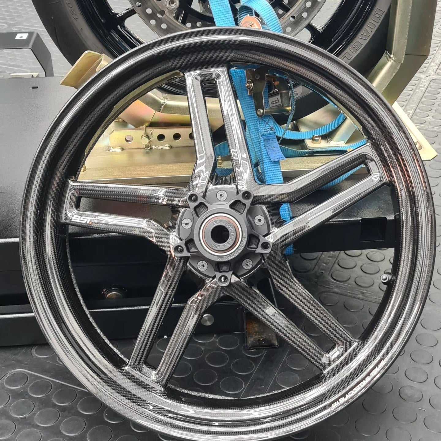BST Star TEK voorvelg carbon 3,5 x 17" BMW S1000R (2021-2024) Vervanging M Pack