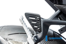 Passagier Heelplate carbon rechts mat Aprilia RSV4 (2025+)