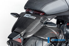 Knipperlichtdrager cover glanzend carbon carbon BMW R12S (2025+)