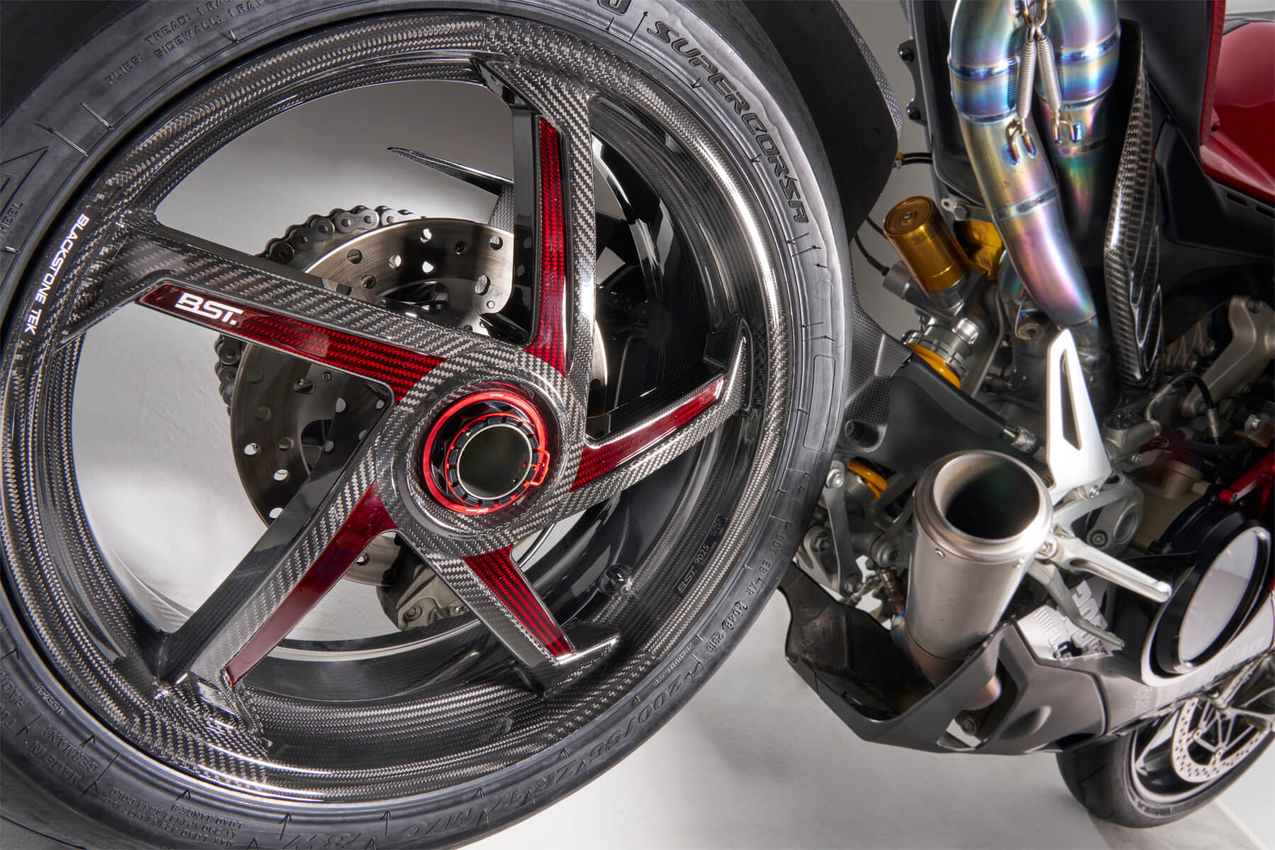 BST Carbon Voorvelg Mamba TEK 3,5 x 17" Kawasaki Z900RS (2018-2025)
