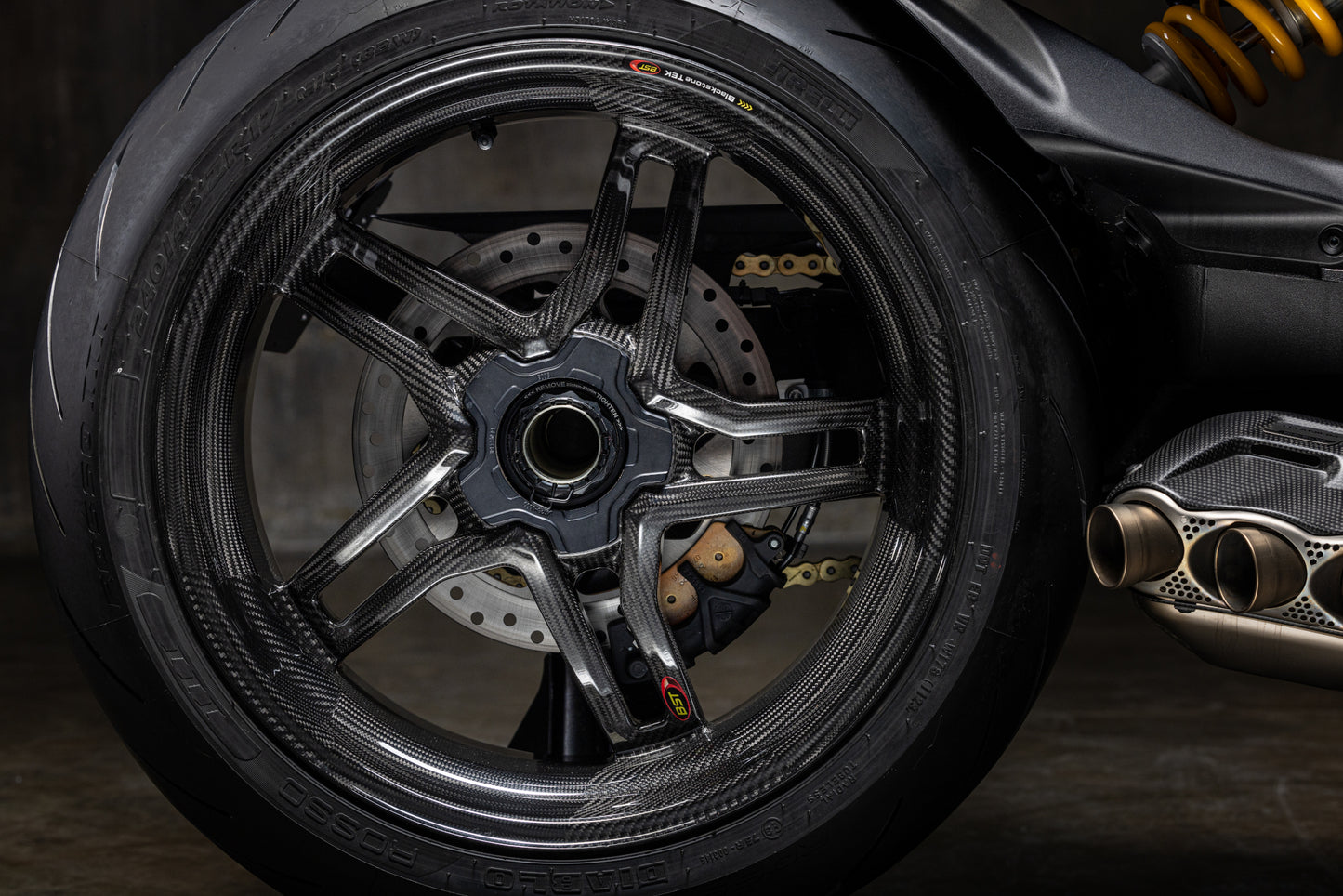BST Carbone arrière Rim Rapid Tek 8,5 x 17 "Ducati Diave V4 V4S