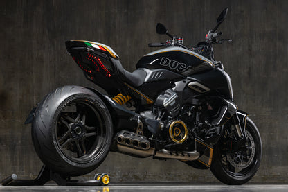 BST Carbone arrière Rim Rapid Tek 8,5 x 17 "Ducati Diave V4 V4S
