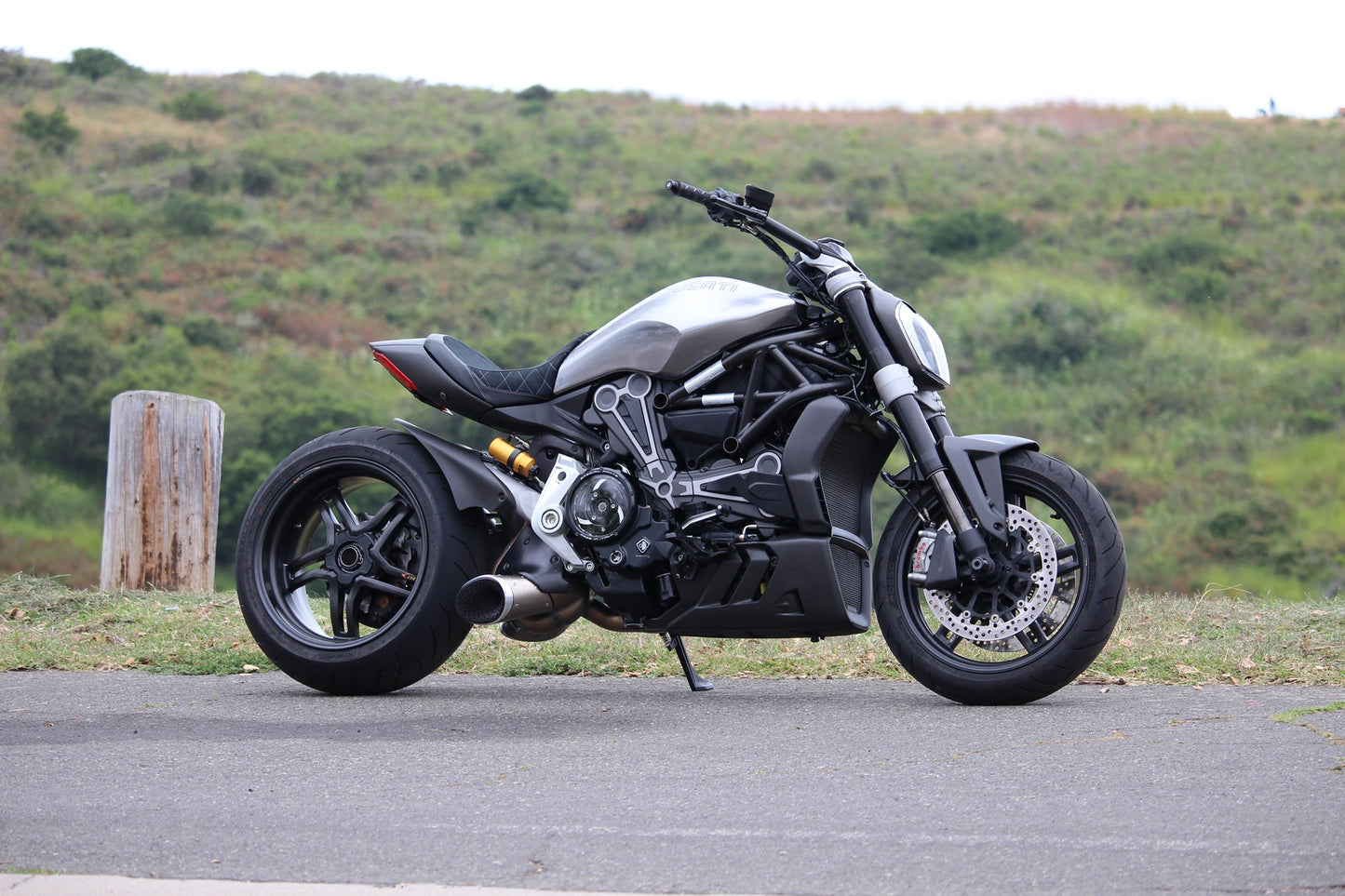 BST Carbone Front Rim Rapid Tek 3,5 x 17 "Ducati Diavel V4S
