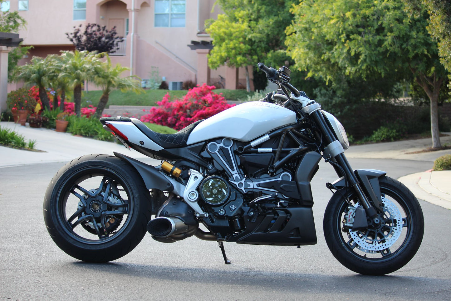 BST Carbone arrière Rim Rapid Tek 8,5 x 17 "Ducati Diave V4 V4S