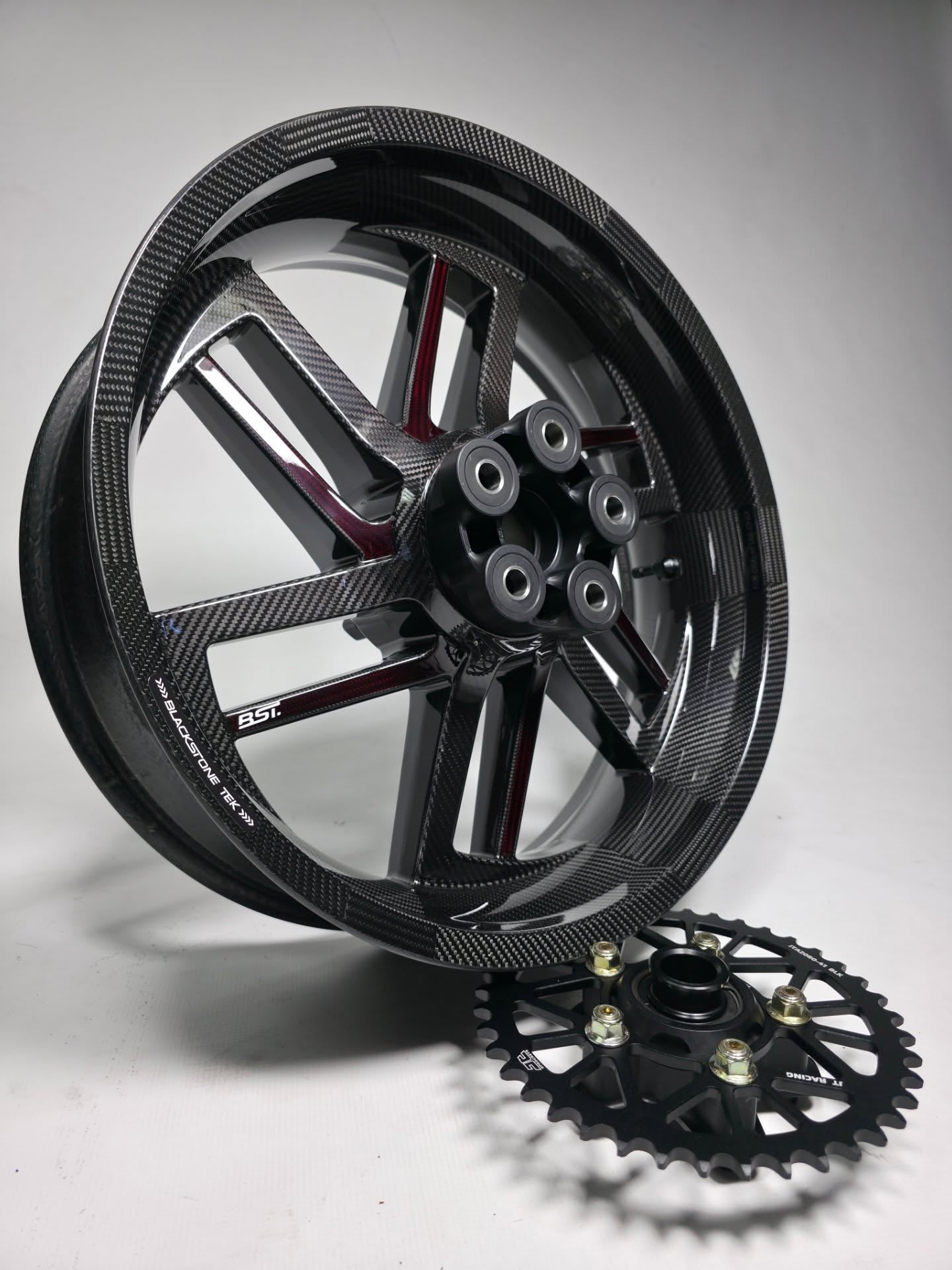 BST Reaper TEK 5.5x18'' carbon achtervelg voor Harley Davidson FLTRX Road Glide (2009 - 2020)