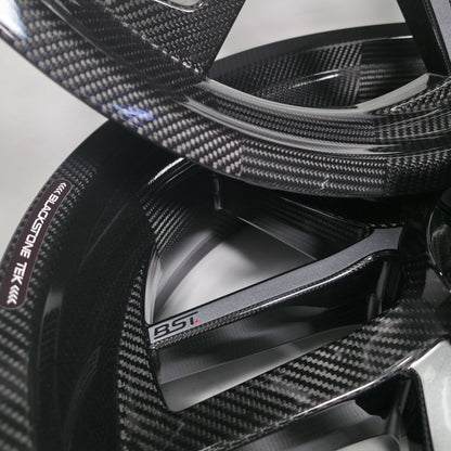 BST Reaper TEK 3.5x19" carbon voorvelg voor Harley Davidson FLHCS Heritage Classic 114 (2018-2020)