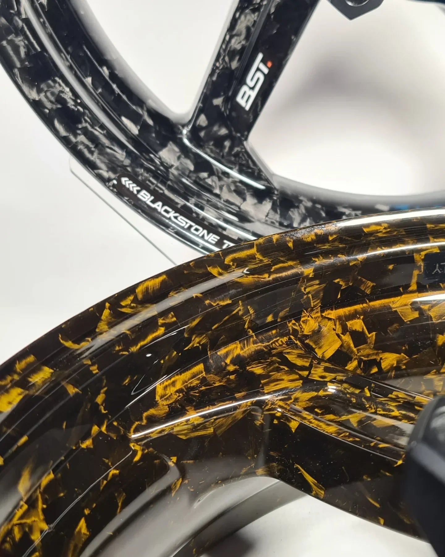 BST Twin TEK 3.5x17" carbon voorvelg voor Harley Davidson XL1200V Seventy Two (2012-2016)