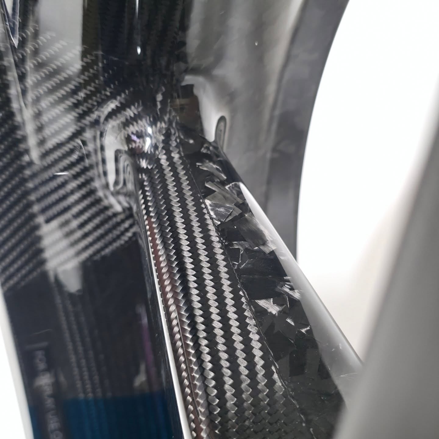 BST Twin TEK 6x17'' carbon achtervelg voor Harley Davidson FLD Switchback (2012-2016)