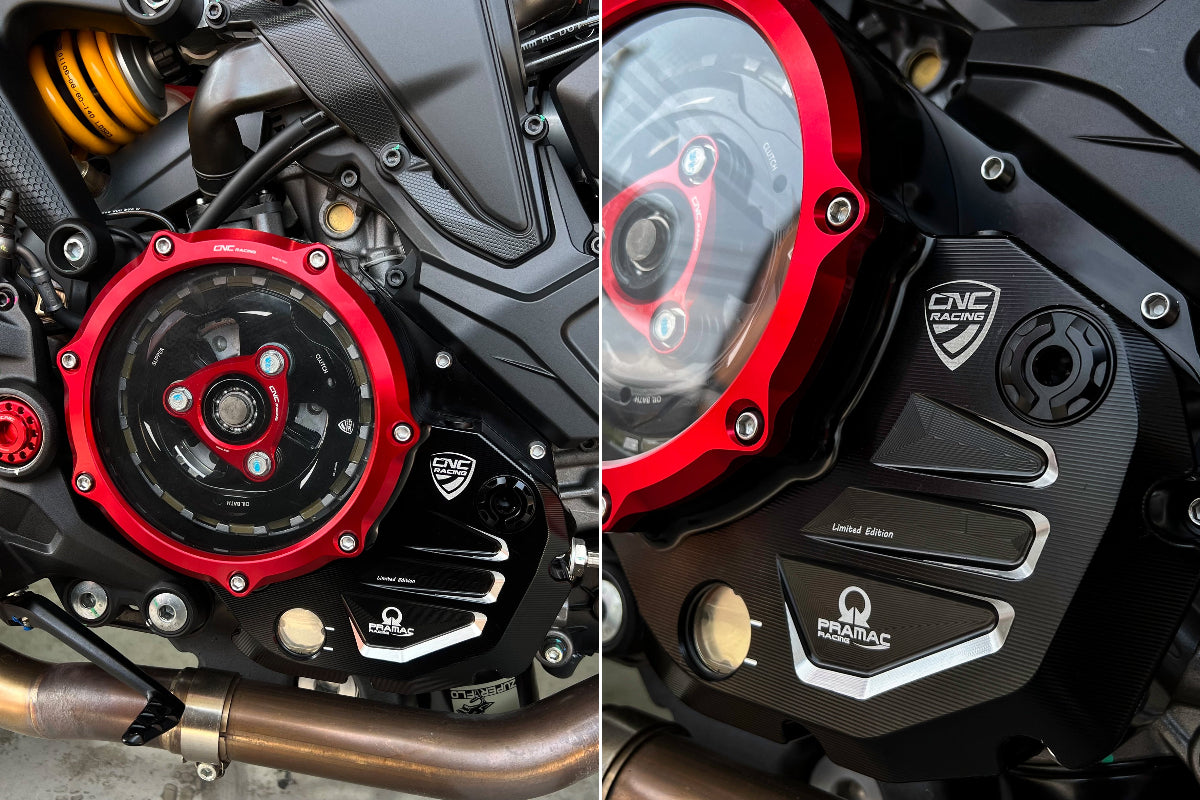 Koppelingsdeksel met open venster Pramac Racing Edition Ducati Monster 821 Dark (2016) zwart-rood gemonteerd op Monster