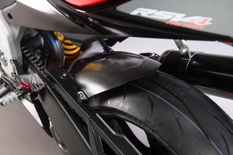 Lightech carbon achterspatbord (glanzend) Aprilia Tuono V4 Factory (2021-2022)