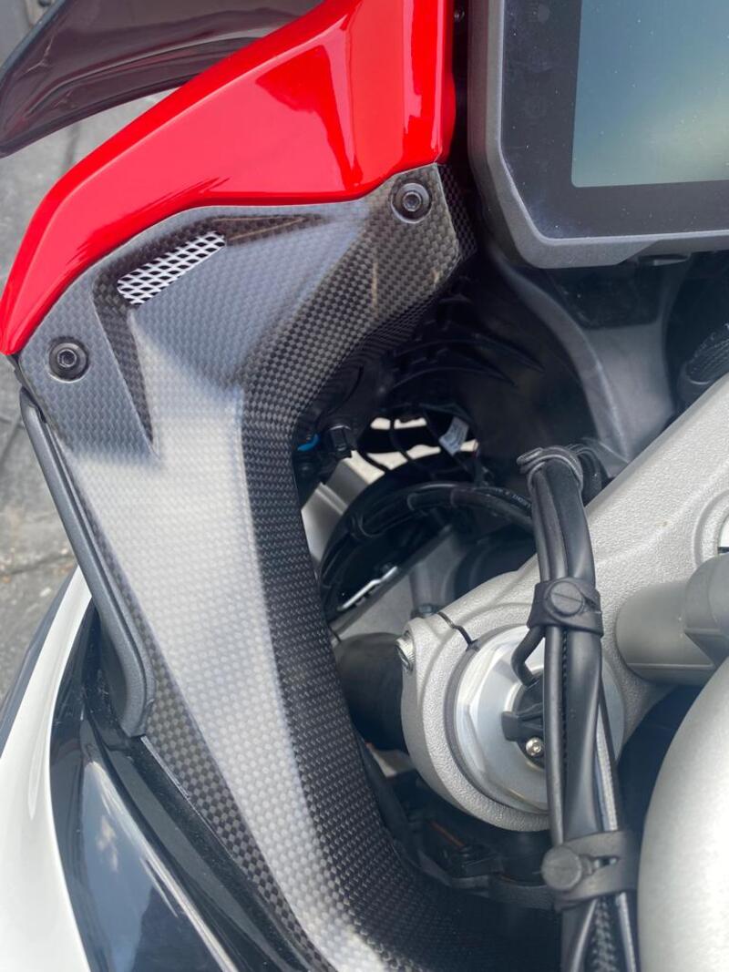 Panneaux Lightch Carbon Binnenkuip (2 pcs.) (MAT) Ducati Multistrada V4 S (2021+)
