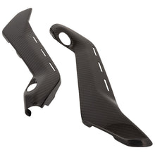 Lightch Carbon Small Panels sous le réservoir (2 pcs.) (Brillant) Ducati Panigale V4 S (2018-2024)