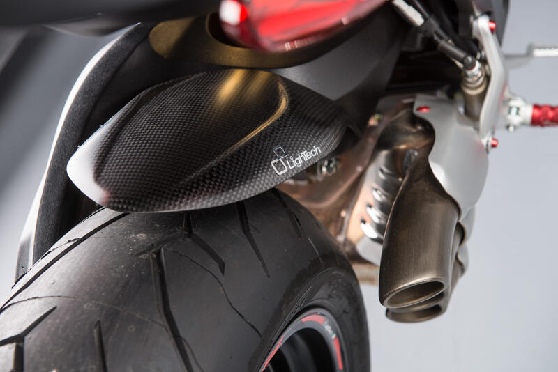 Fender arrière en carbone LightEch (Glossy) MV Agusta Rivale 800 (2013-2017)