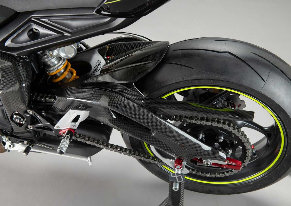 Achterspatbord met kettingbeschermer glanzend carbon Triumph Street Triple 765 R (2017-2019)