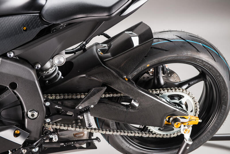 Fender arrière en carbone LightEch (brillant) Yamaha R6 (2006+)