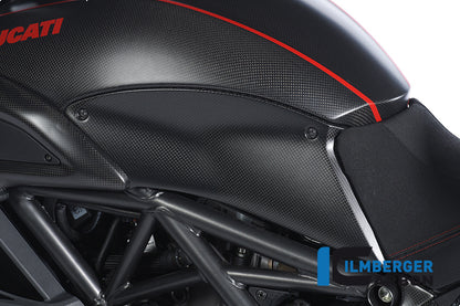 Couverture du réservoir latéral gauche du carbone Ducati Diavel Ducati Diave (2014-2018)