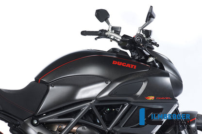 Couverture du réservoir du centre de carbone Ducati Diavel Ducati Diave (2014-2018)
