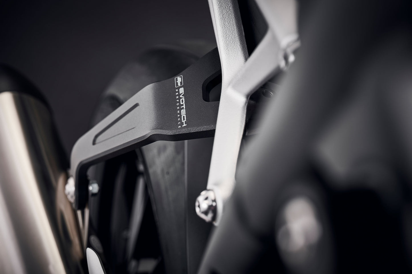 Evotech Triumph Speed Triple 1200 RS Black Uitlaatsteun (2021+)