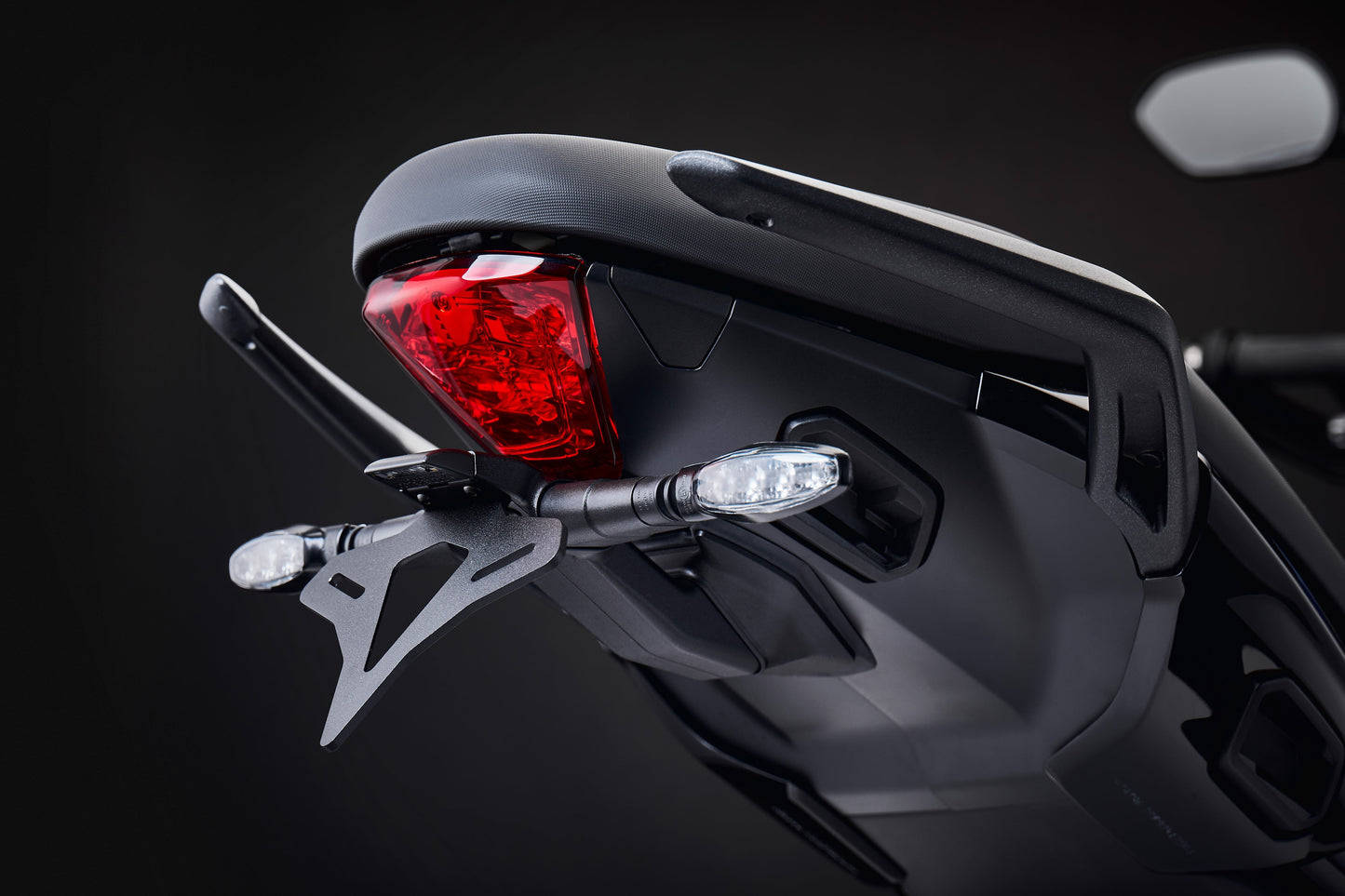 Kentekenplaathouder Evotech - Triumph Tiger Sport 800 Tour (2026+)