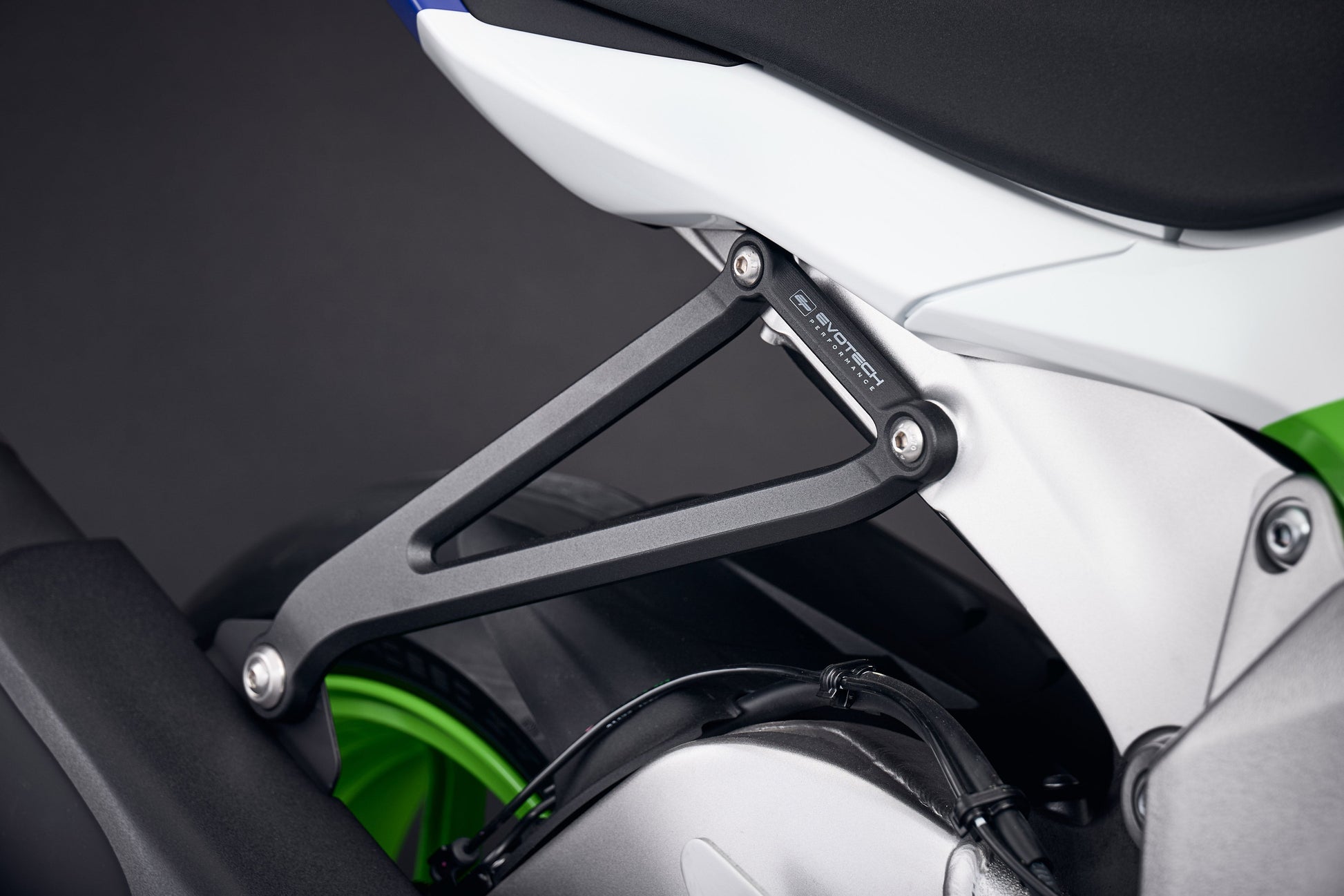 Evotech Kawasaki ZX6R Uitlaatsteun & Duosteun Vervanger Kit 2013 - 2018
