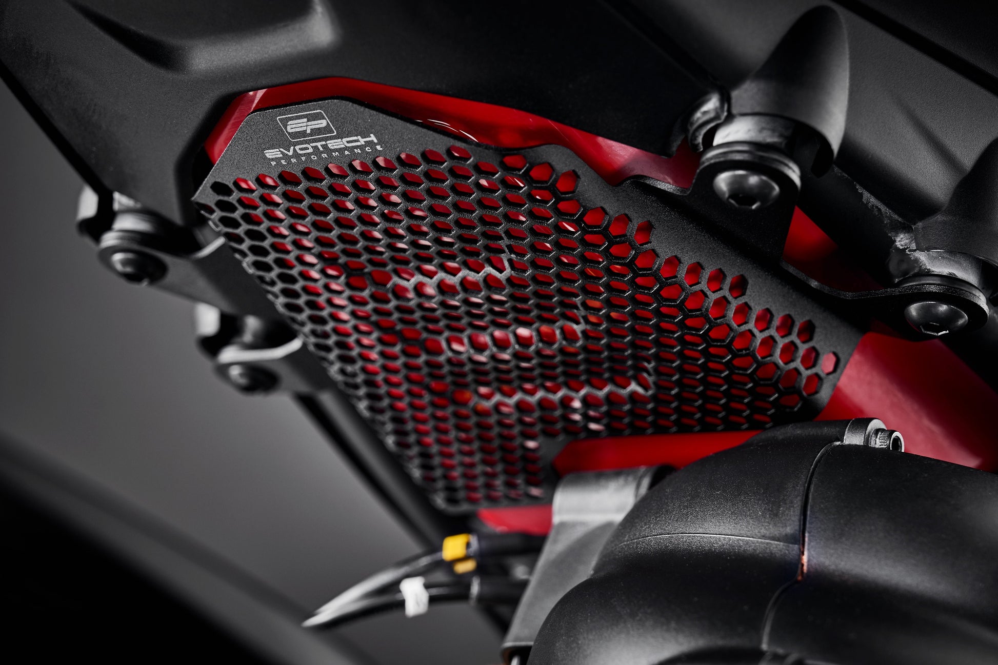 Evotech Ducati Streetfighter V4 Pillion Benzinetank Beschermer Guard (2020+)