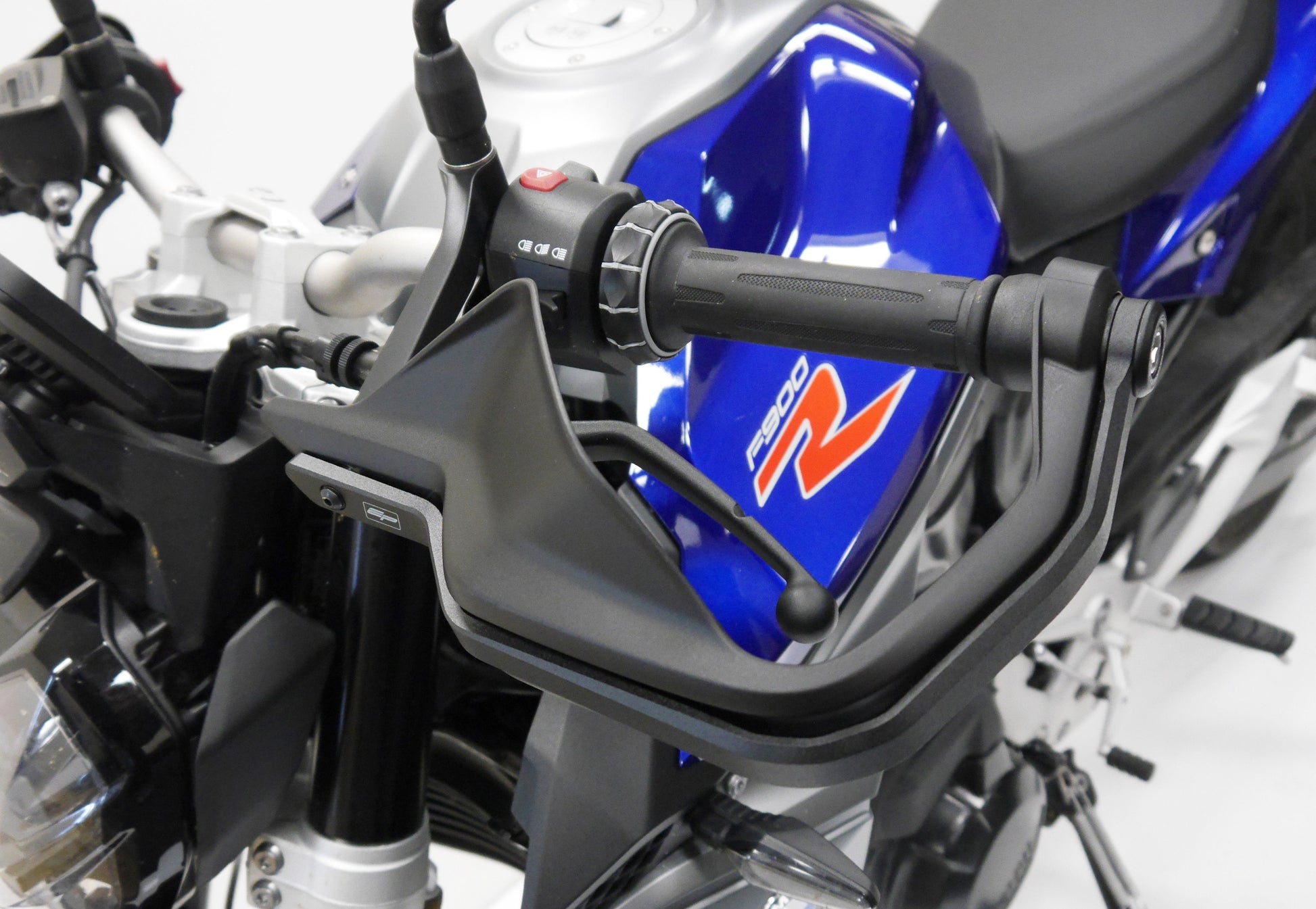 Handkap Beschermers Set Evotech - BMW F 900 XR Triple Black (2025+)