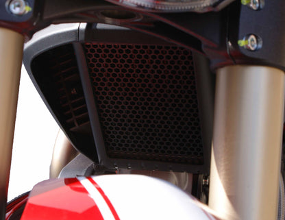 Discontinued - Evotech Ducati Monster 1100 EVO Oliekoeler Beschermer 2011 - 2015