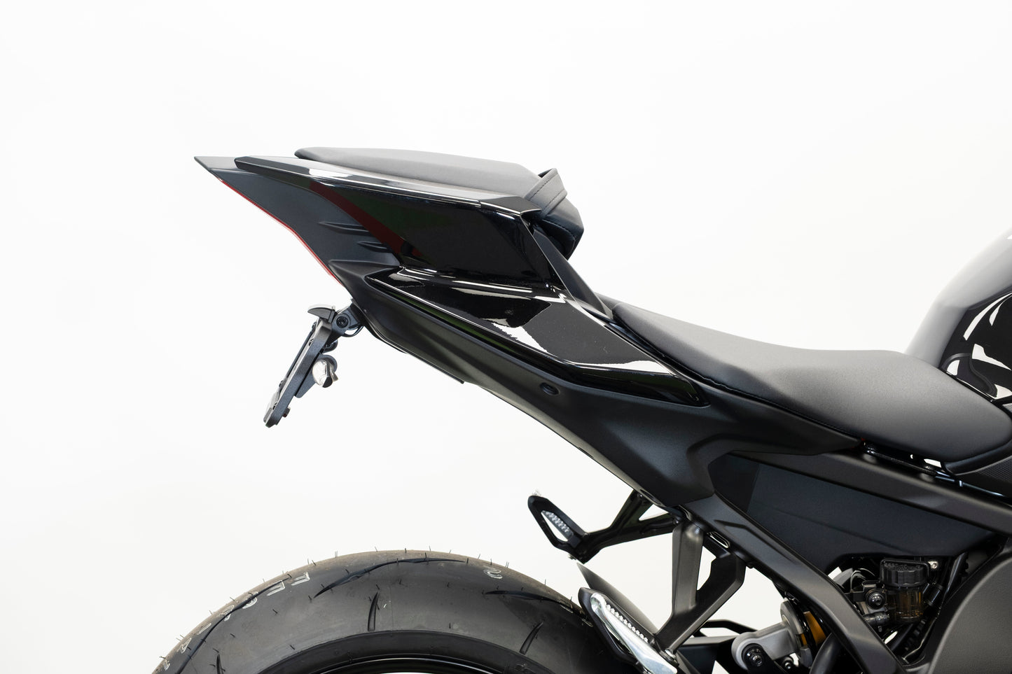 Verstelbare kentekenplaathouder incl. knipperlichten Evotech - Yamaha YZF-R9 (2025+)