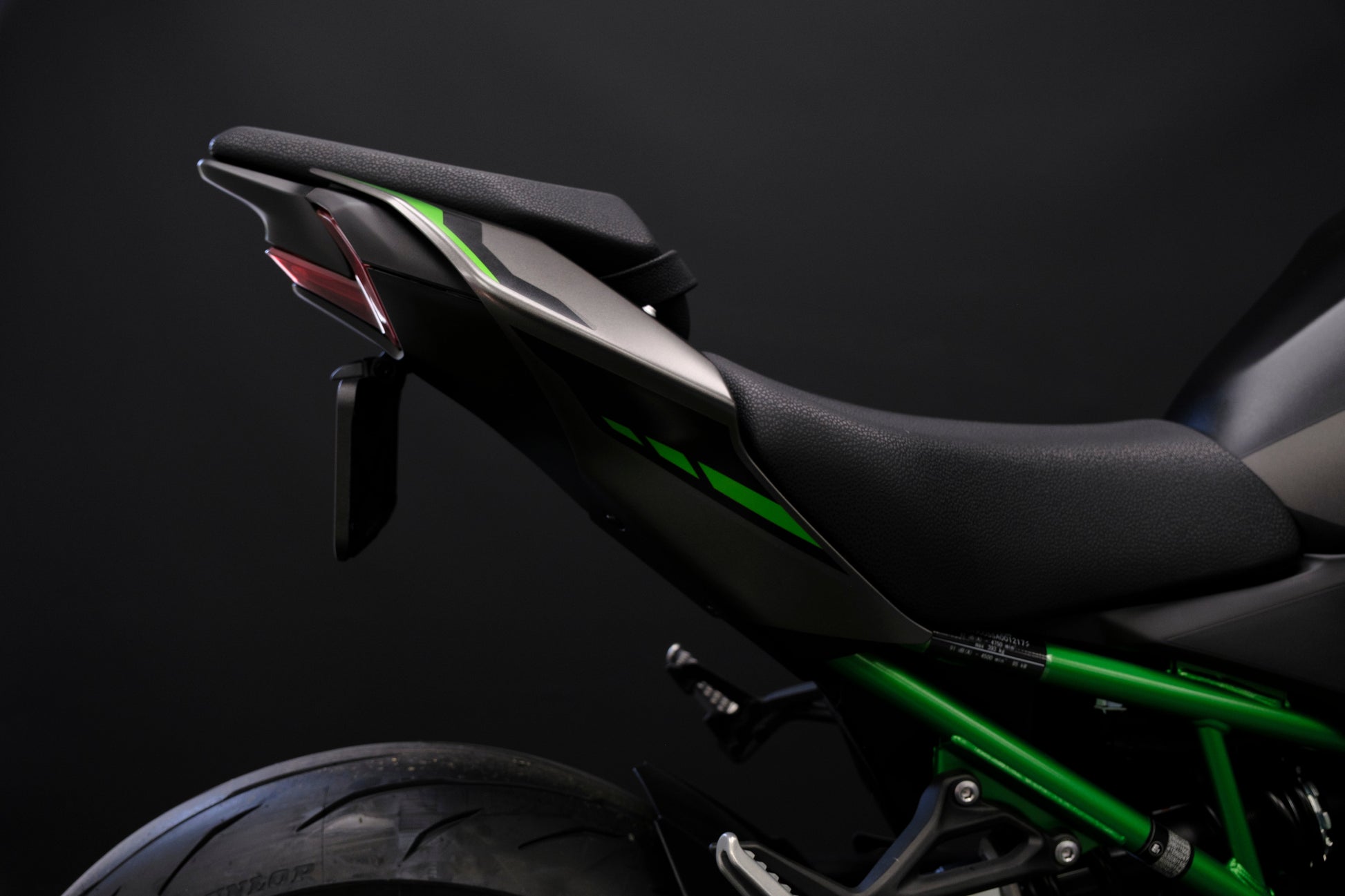 Verstelbare kentekenplaathouder Evotech - Kawasaki Z900 SE (2025+)