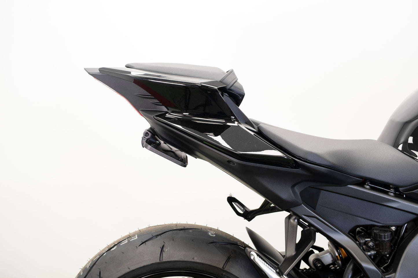 Verstelbare kentekenplaathouder Evotech - Yamaha YZF-R9 (2025+)