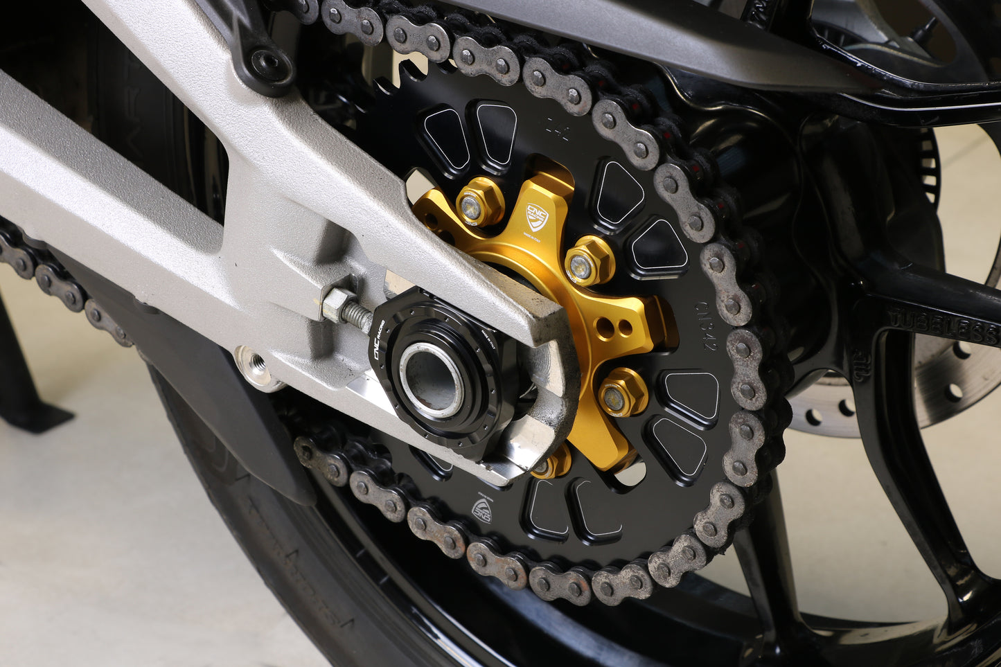Adverters de chaîne - Ducati Multistrada / Panigale / Desertx Ducati Multistrada V4 S Sport (2021+)