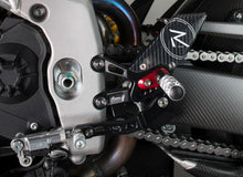 Interrupteur de frein réglable Set R (édition spéciale) avec repliage de bas de pied et modèle de commutateur standard Aprilia Tuono V4 1100 Factory 2021+