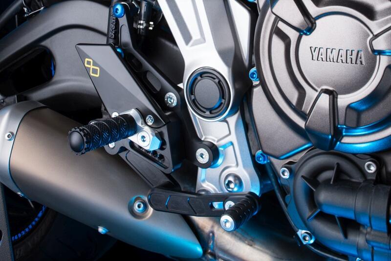 Ensemble de liens de frein réglable avec les repousses de bas de pied fixes Yamaha MT-07 2014+