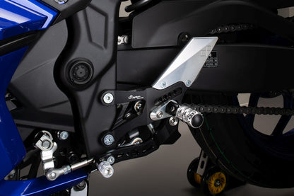 Ensemble d'interrupteurs de frein réglable avec des repousses de pied fixe et vice Versa Switch Model (GP Shifting) Yamaha R3 2015+