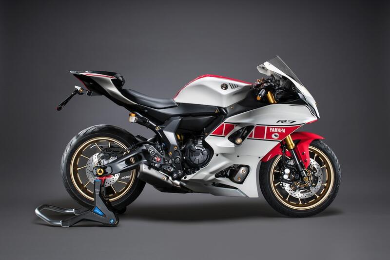Budget paddockstand met vaste haken en twee wielen - Yamaha YZF-R7 (2026+)