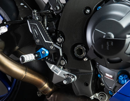 Kit de commandes reculées réglables R (édition spéciale) avec repose-pieds rabattables Yamaha R7 2025+