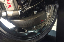 Remklauwen luchtgeleiders set GP DUCTS Limited Edition Kawasaki Z1100 SE (2026+) gemonteerd op de voorvork