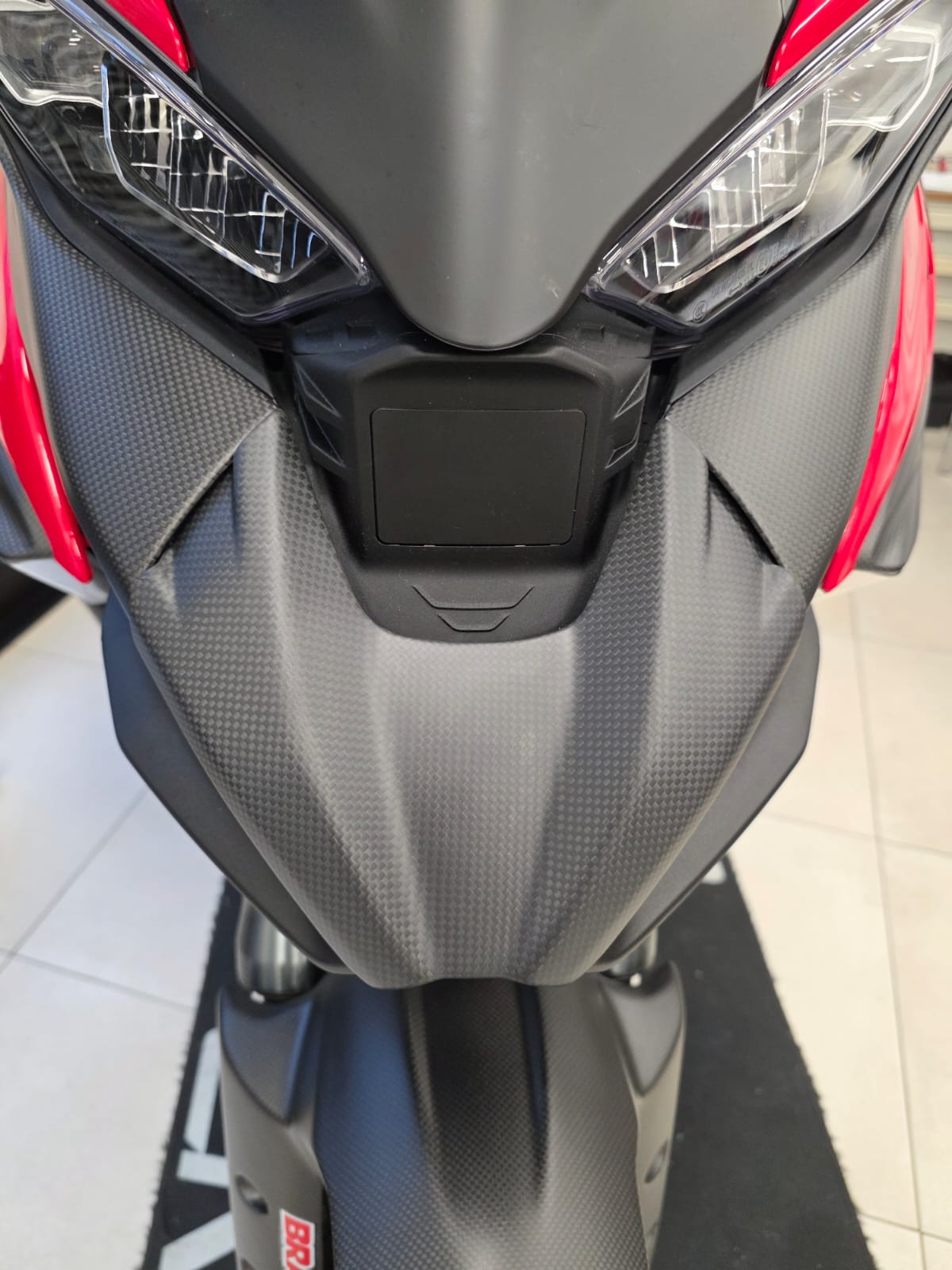 Bovenste luchtinlaatcover mat carbon Ducati Multistrada V4 (2025+)