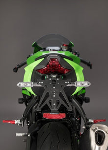 Homologué le titulaire de la plaque d'immatriculation LightECH - L'innovation rencontre l'élégance - Kawasaki ZX6R 2019-2024