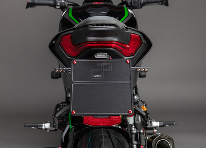 Kentekenplaathouder E-keur Lightech – Innovation Meets Elegance -  Kawasaki Z900 (2025+)