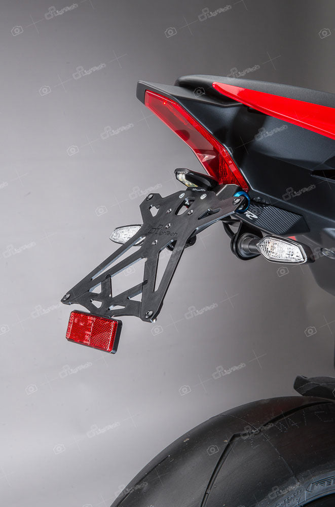 Kit LightEch Licding Plate Holder - L'innovation rencontre l'élégance - Yamaha R1 - R1M 2015-2024